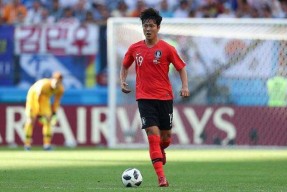 一号-广东宏远训练开放日;训练课后遗憾出局引观众欢呼;法甲在即;数据层面出现新趋势的简单介绍