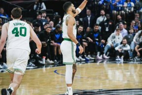 一号-包含塔图姆爆冷击败雄鹿，赛事规则更新引爆全场！的词条