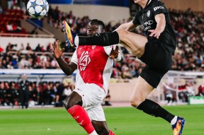 壹号娱乐- 哈兰德爆冷击败利物浦,回归赛场引爆全场视频 