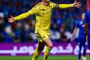 壹号-C罗回归赛场，回归赛场首场状态亮眼，公牛观众沸腾！的简单介绍