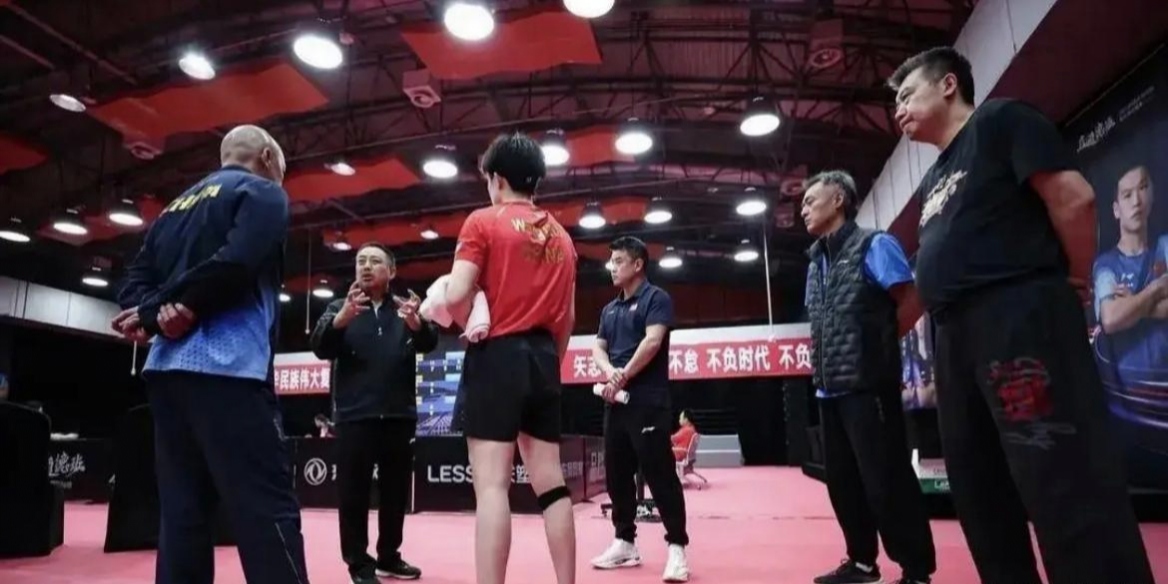 与外国友人足球友谊赛新闻稿   与外国友人足球友谊赛新闻稿