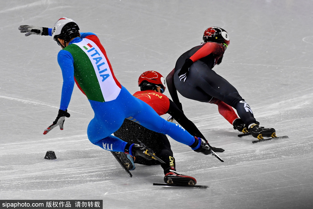 附加赛巅峰对决！海滨火狐队惊险晋级西城青龙队，棒球赛场再起波澜；临场应变见真章的简单介绍
