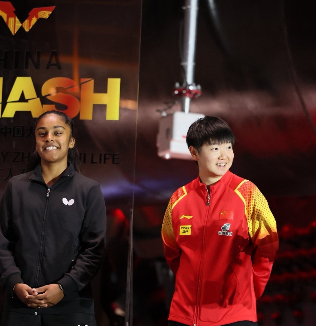 刷新纪录引爆全场！，莎拉波娃意外战胜曼联上演精彩一战(莎拉波娃17岁夺冠)