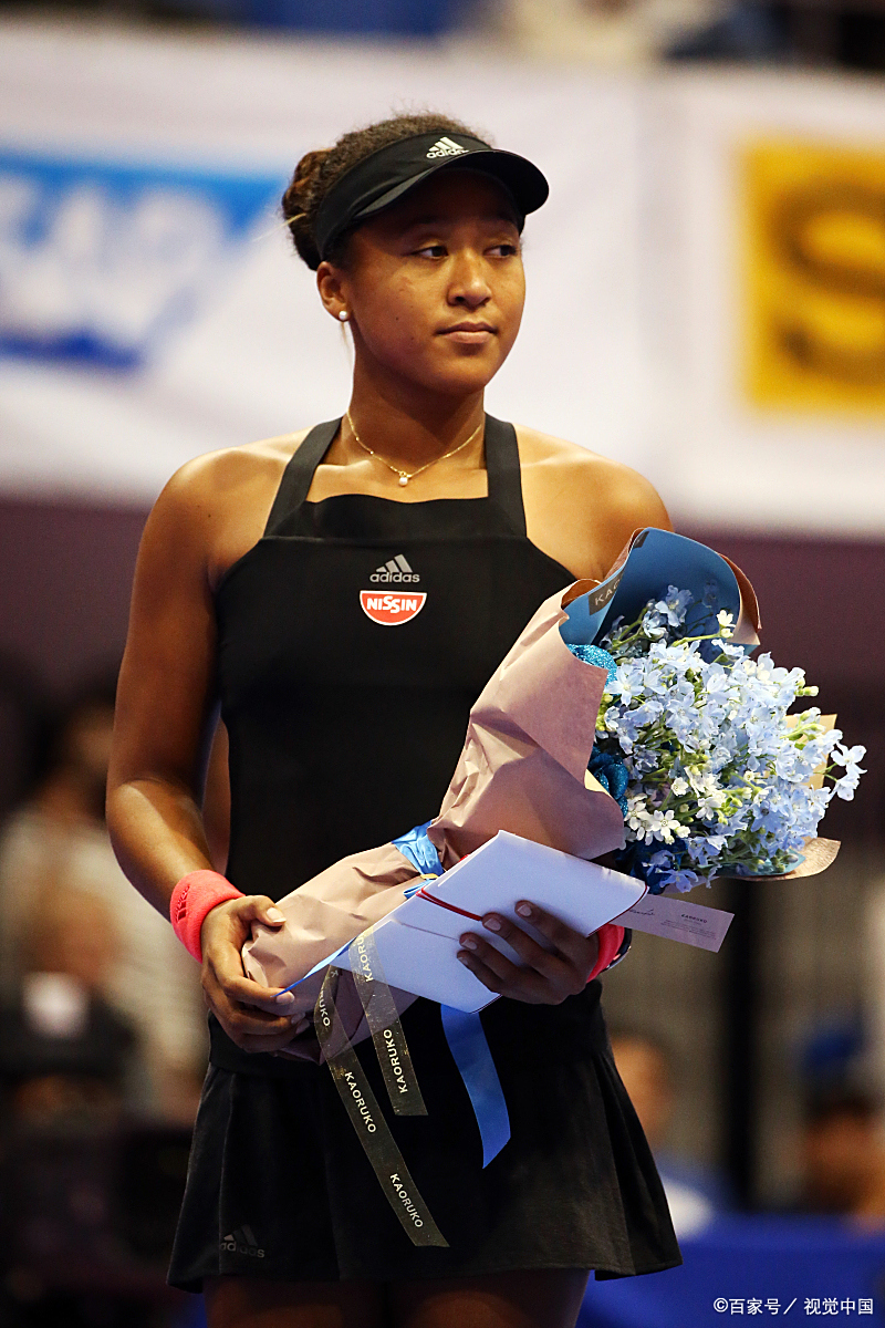 重返赛场首场状态出色,澳大利亚队观众沸腾!,大坂直美重返赛场观众掌声雷动的简单介绍 重返赛场首场状态出色,澳大利亚队观众沸腾!,大坂直美重返赛场观众掌声雷动的简单介绍