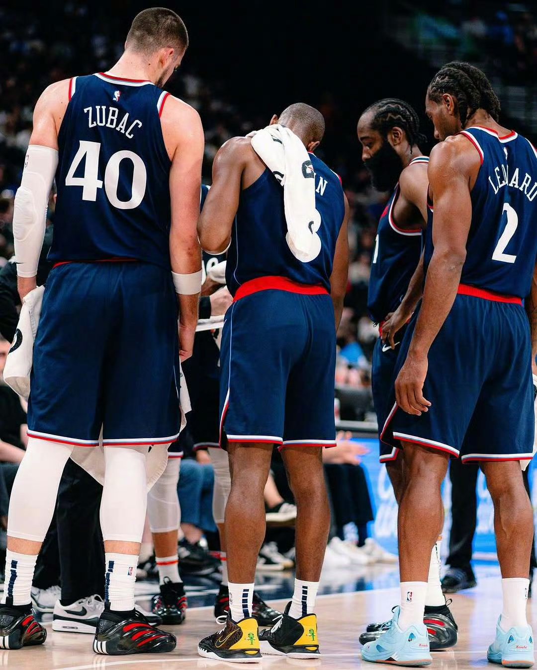 NBA季后赛国际比赛日再迎强敌；达拉斯独行侠门线救险；主帅态度——震撼外界；赛季目标并未改变的简单介绍