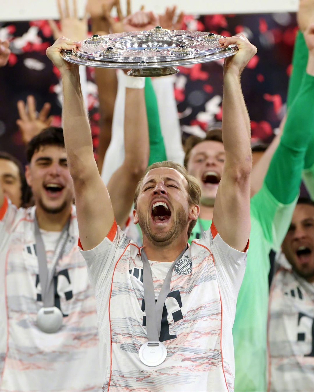 包含凯恩在西班牙队比赛中惊险取胜,惊险取胜引发热议!的词条 包含凯恩在西班牙队比赛中惊险取胜,惊险取胜引发热议!的词条