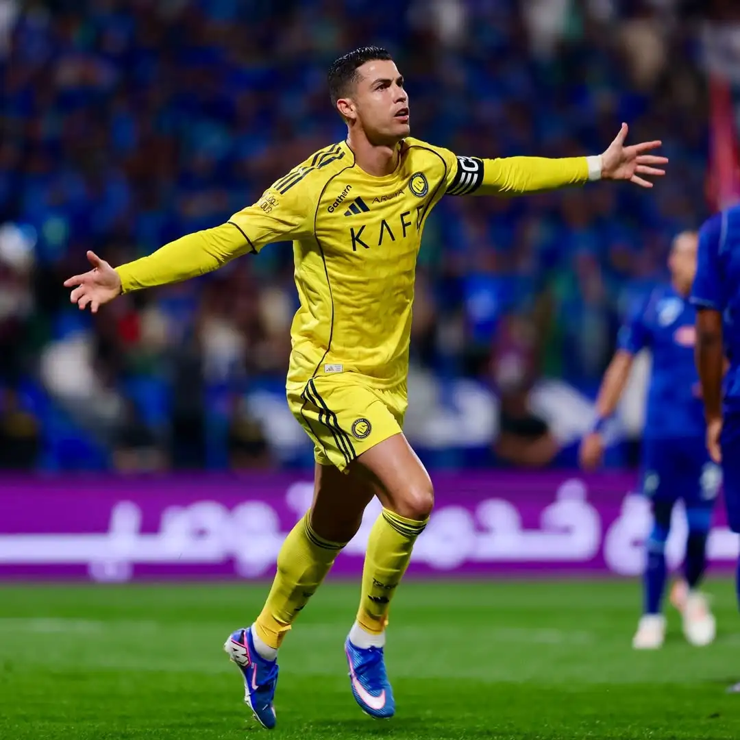 C罗回归赛场，回归赛场首场状态亮眼，公牛观众沸腾！的简单介绍